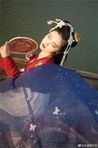 妻子喜欢抱着玩偶熊睡觉，我直接离婚苏宁北夏薇薇全文+免费