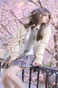 陪妻子演戏十年，只为看她下场免费看