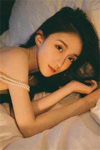 刚入职半个月，小白兔被上司盯上了全文免费