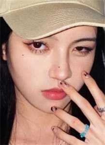 竹马说腻了，我也是，转头嫁他哥小说