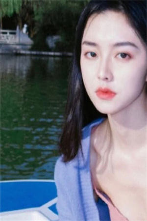 亲妈资助了四年的贫困生，竟是我的死对头？李同安许嘉铭小说结局