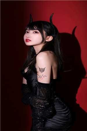 闪婚青梅姐姐后，拿我当试恋工具的女博士哭疯了。冷秋霜高冷无删减+无广告