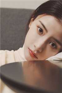 未婚妻助理当众向她求婚后，我的身份曝光了最后结局