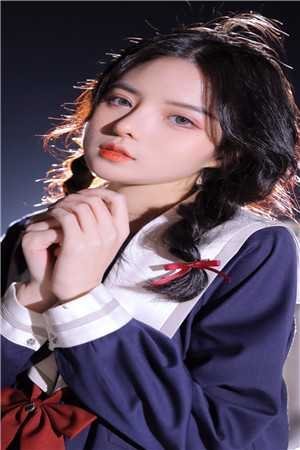 婚礼前，未婚夫设计的婚纱却不是给我的小说大结局