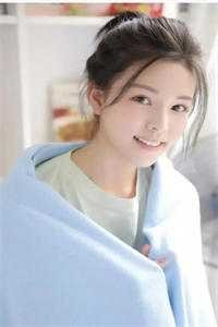 穿越成了红楼梦里的恶毒王爷李洵宁荣全局