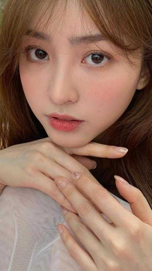 带电饭锅穿饥荒年，我选阴狠权臣篇章