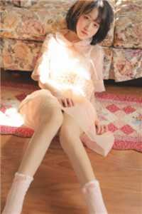 亲妈资助了四年的贫困生，竟是我的死对头？小说免费