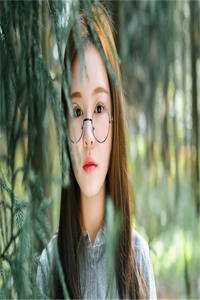 且与春山，而祝夏满by