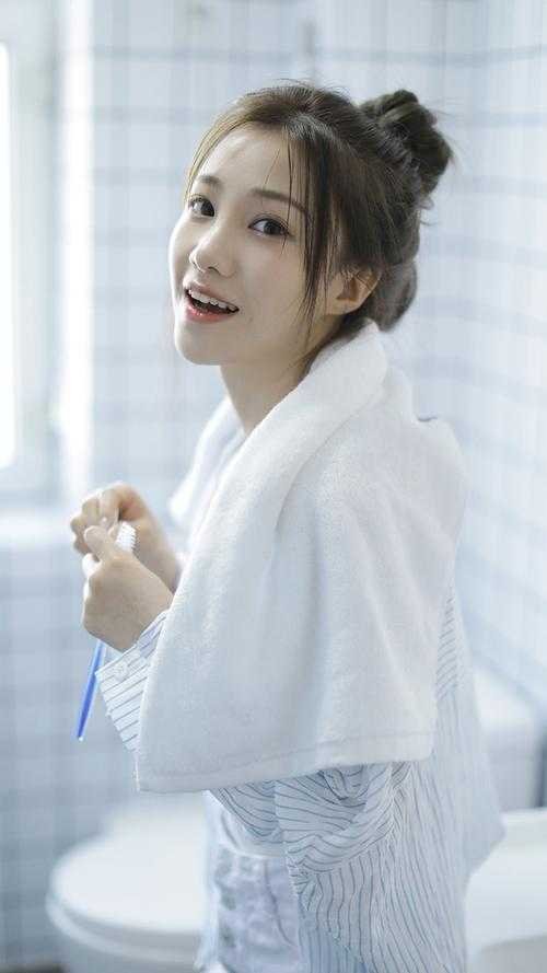 竹马说腻了，我也是，转头嫁他哥已完结