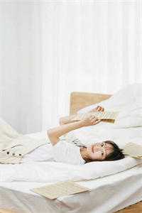 装穷的豪门父母，背着我在外富养假千金好看的小说推荐完结